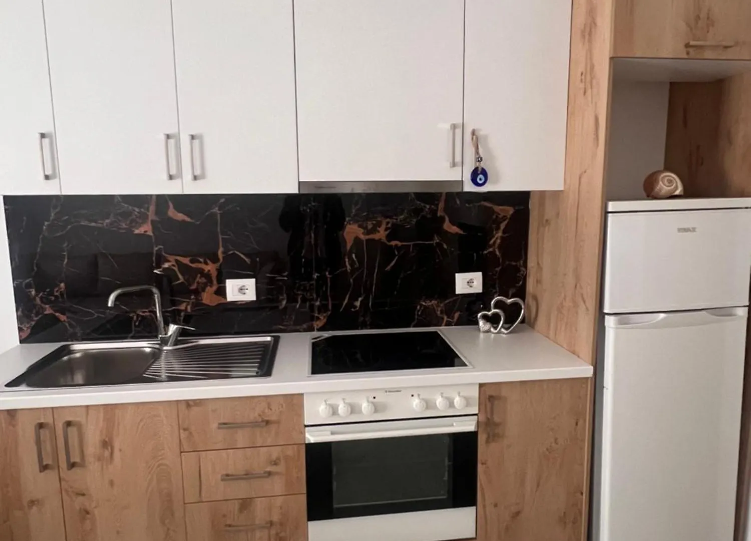 Klevis Apartments Polisi i Vogel